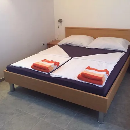 Apartamento Atila Damir Omiš