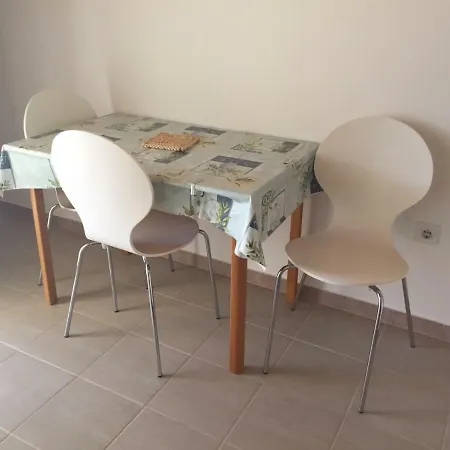 Atila Damir 아파트